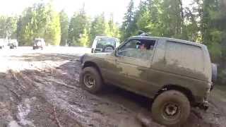 OFFROAD APUSENI DESCOPERA ROMANIA 4X4 27.04.2013 (II)