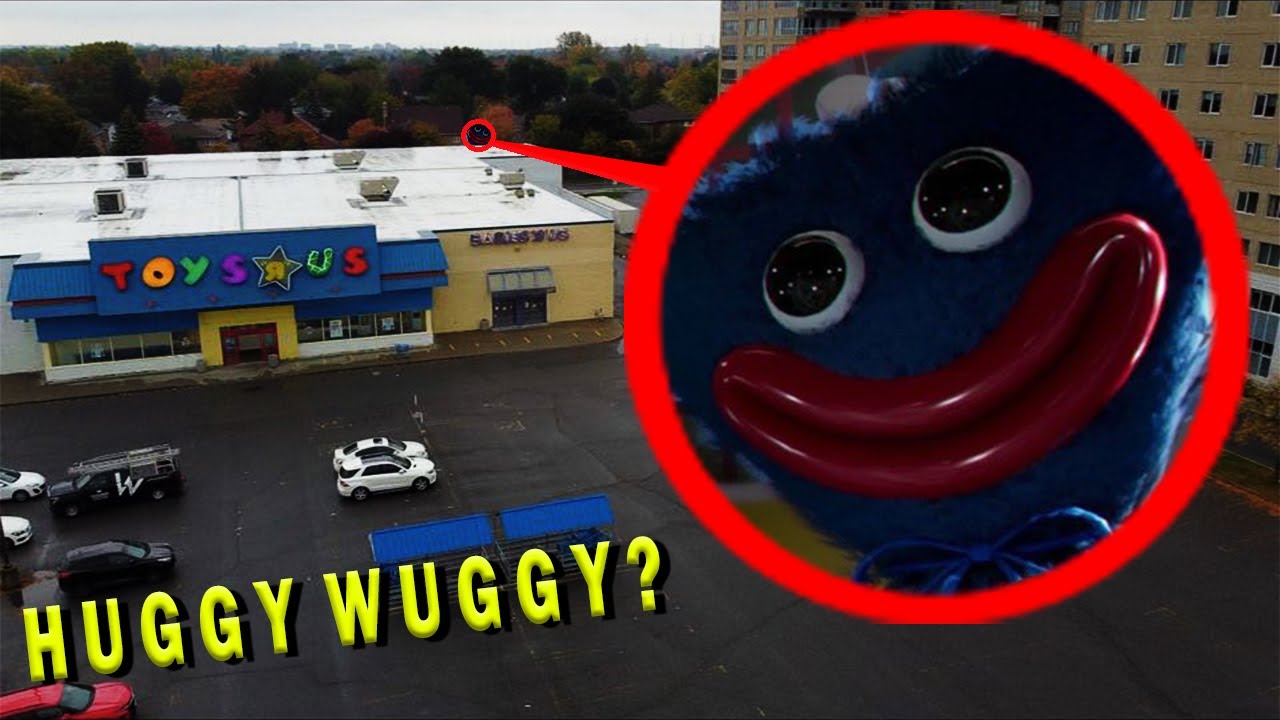 DRONE CATCHES MOMMY LONG LEGS & HUGGY WUGGY FROM POPPY PLAYTIME AT TOY  FACTORY!! (WE FOUND THEM) 