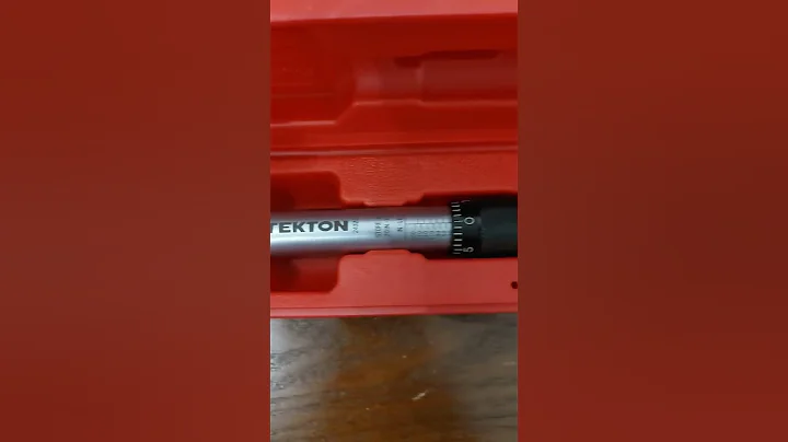 Tekton 1/4 Inch Drive Click Torque Wrench (20-200 In.-Lb.) unboxing.