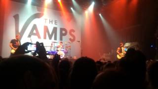 The Vamps - Connor's cover of All Time Low (Dear Maria) (Boston) 28th July 2015