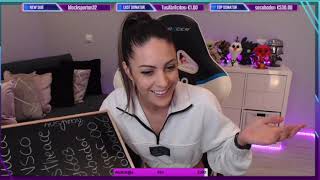 Carolina Abril receives all the love from her “Abrilcitos” on her Twitch livestream. ❤️