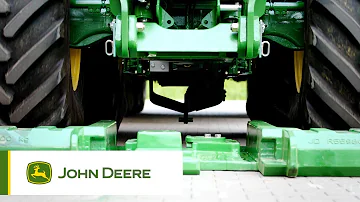 Kolik váží John Deere 7R?