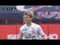 超絶フェアプレーを見せる中村慶太 超絶フェアプレーを見せる中村慶太