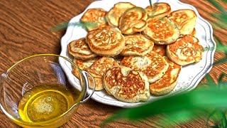 Only WATER, FLOUR and yeast! This is the easiest pancake recipe ever