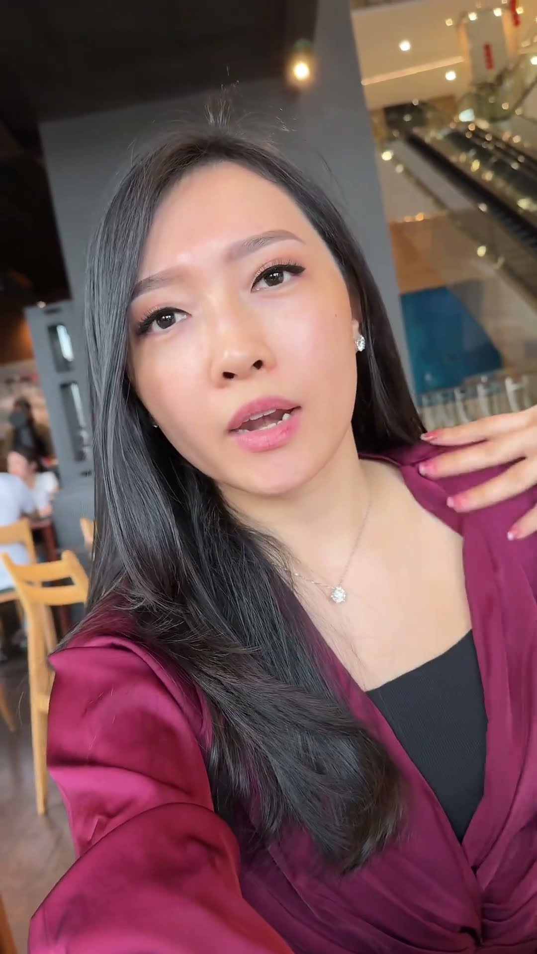 Tanktop ini beli aja..pasti kepake