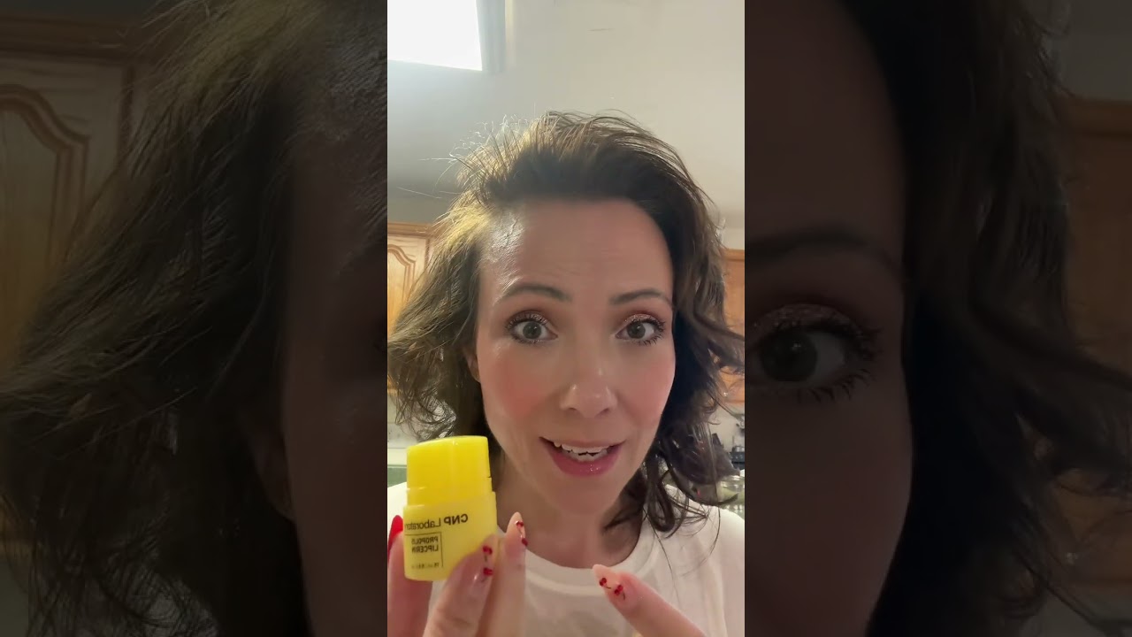 💋✨ Meet the duo your lips will thank you for — the CNP Labs Propolis Jelly Lipcerin Duos 💛 🍯