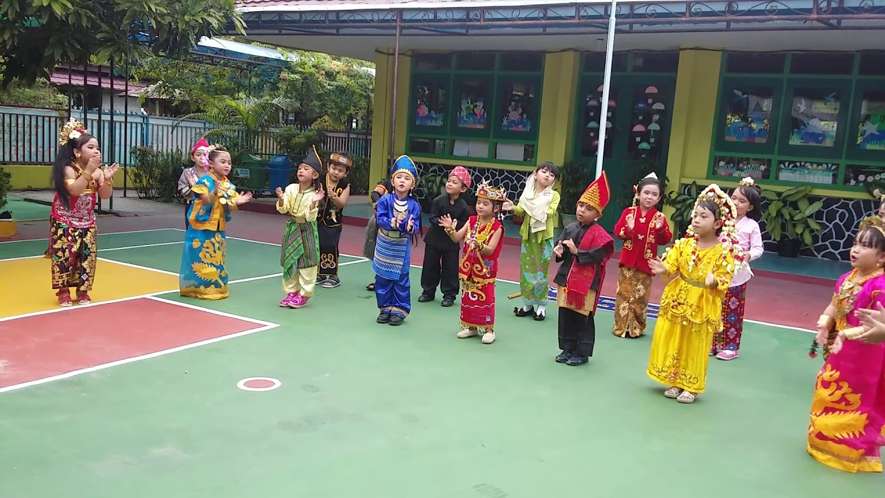 Yel Yel Kebangsaan Adat Indonesia TK Yayasan Kemala Bhayangkari Balikpapan