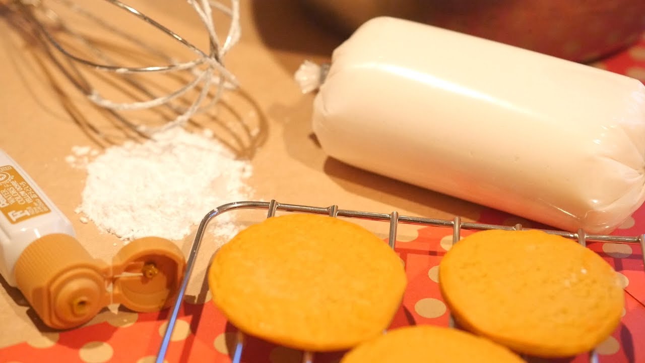 え！かたい・・・。樹脂風粘土でクッキー作り。 making fake cookie