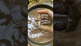 I put mud in my motorbike spark plug 💜💖💗 #asmr #satisfying #shorts