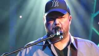 Video thumbnail of "Christopher Cross - Sailing - Epcot 2013"