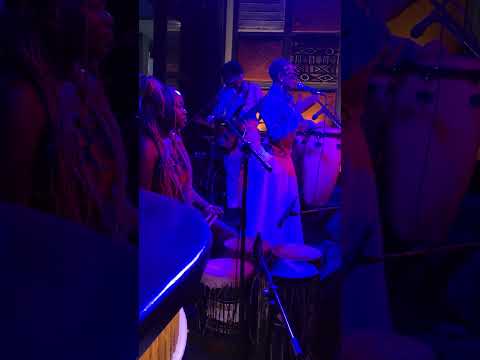 Positive Message From Live Musician At Akole Grill Restaurant In Nairobi Kenya April 2025 Journey