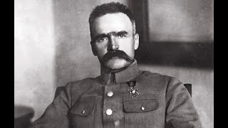 cursed Józef Piłsudski having a good time