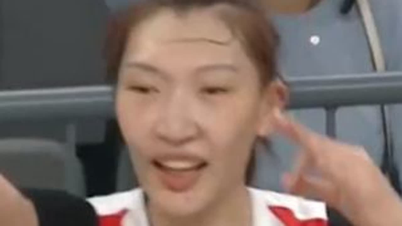 冠军争夺战 女篮新阵容多点开花 韩旭火力全开 #韩旭回头望月太飒了