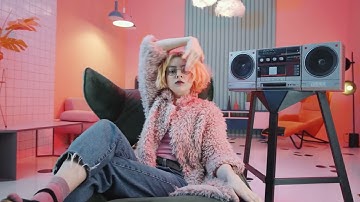 FOUR EDITORS - Granular Transitions