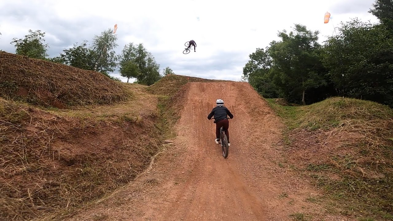 BIKEPARK AACHEN DREILÄNDERECK | Schanz | RAW | Felix Meeßen