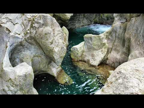 八釜の甌穴群(上浮穴郡久万高原町柳井川) YouTube