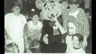 Tux Chuck at the Chuck E. Cheese in Fayettville in 1995 or 1996.