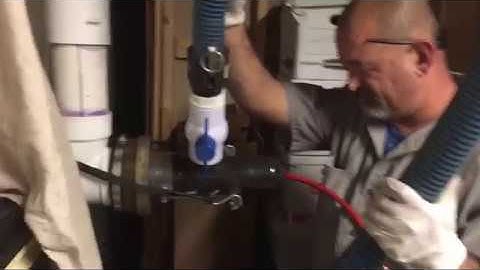 Using ZipDrain to Clear Scale in Cast Iron Sewer Pipe