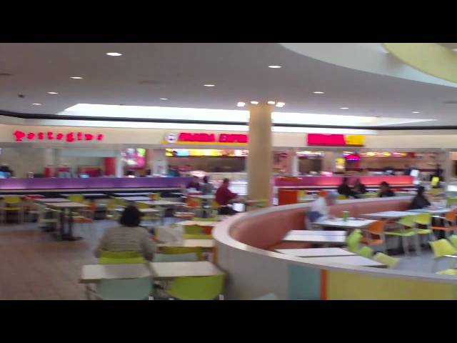 Food Court at Beverly Center 