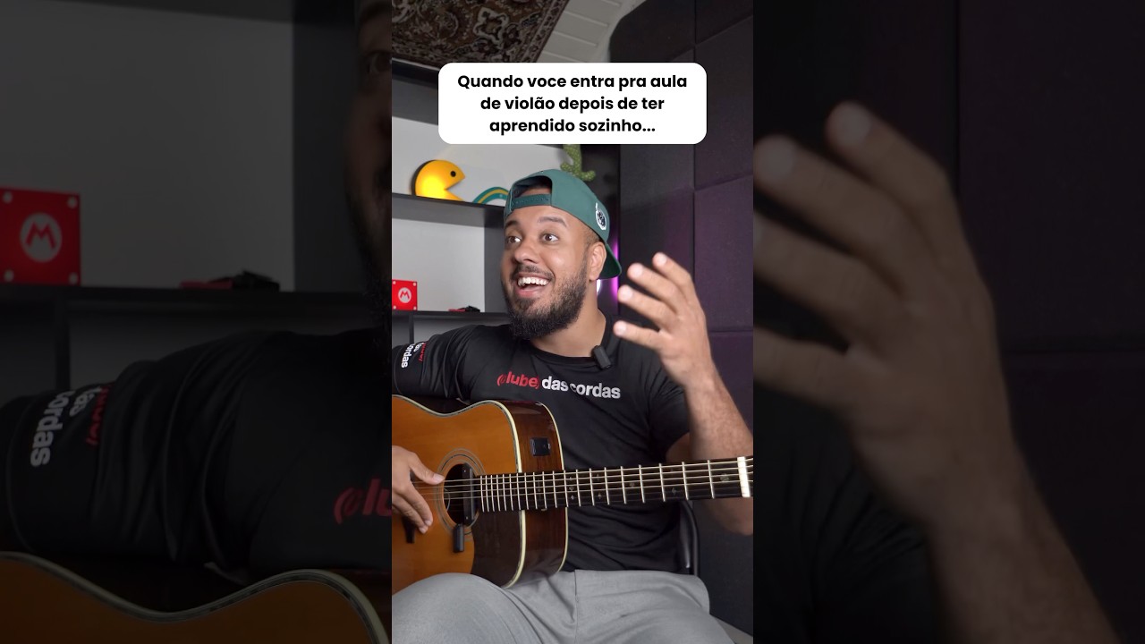 Quando você aprende violão sozinho 😅