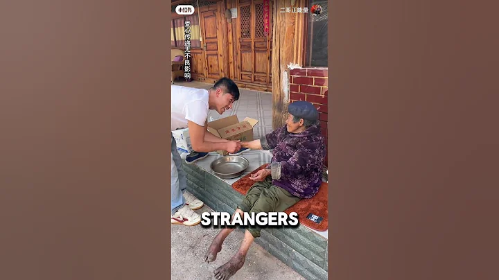Kindest Actions From Strangers To An Old Woman ❤️#wholesome #kindness #hearttouching