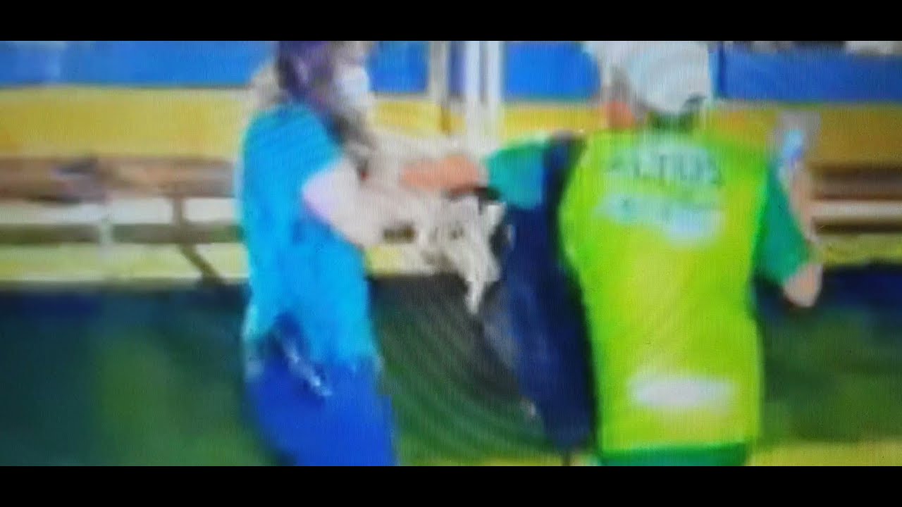 VÍDEO: Jornalista da Globo é agarrada pelo pescoço após filmar briga entre times