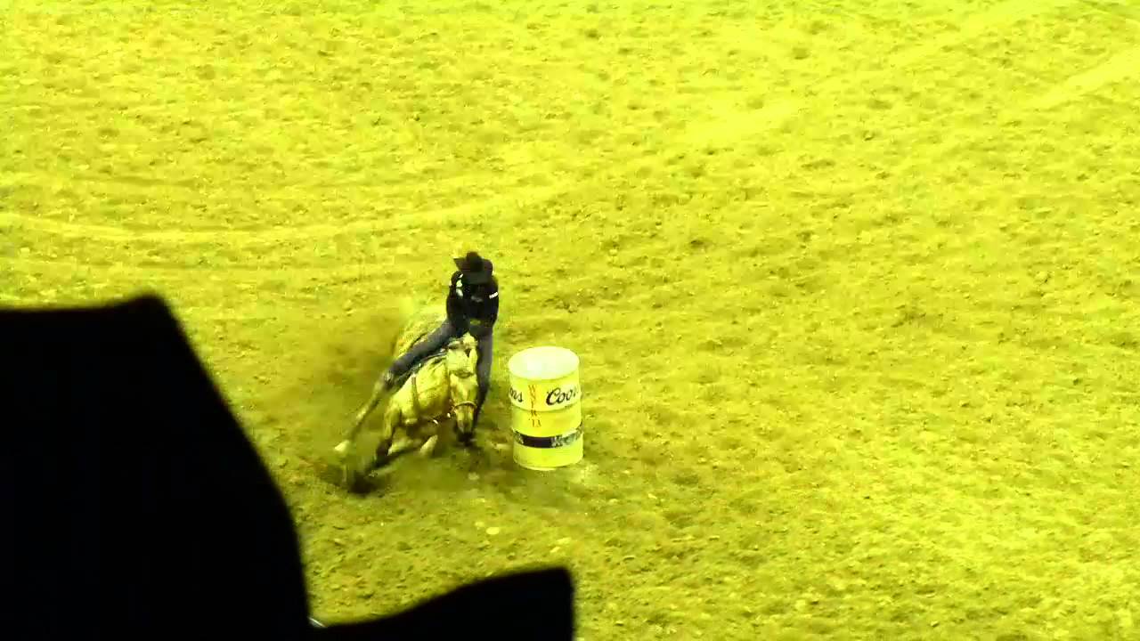 Sherry Cervi and Stingray's Winning Run in Round 1 at WNFR 2013
