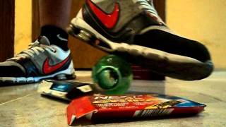 CRUSHING BOXES MOV01098.AVI