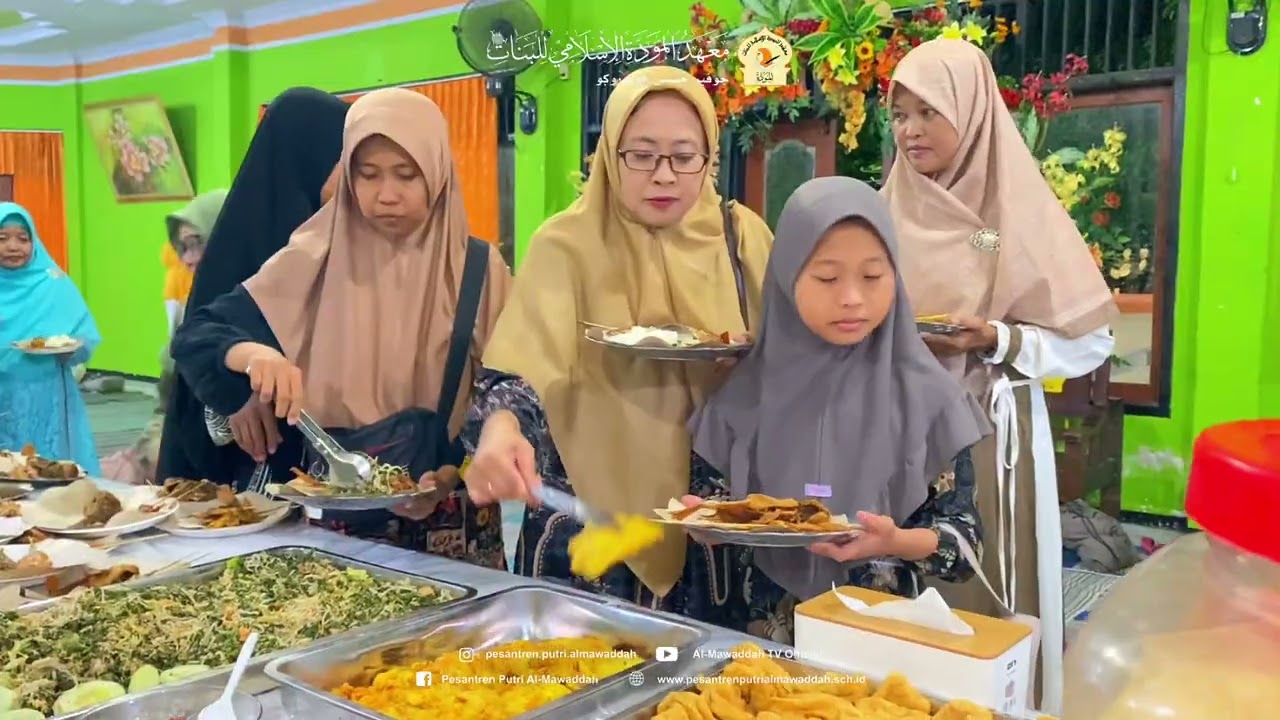DOKUMENTASI BUKA PUASA BERSAMA - KELUARGA BESAR PESANTREN PUTRI AL-MAWADDAH