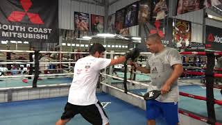 Robert Garcia Teaching His Fighter Footwork EsNews Boxing