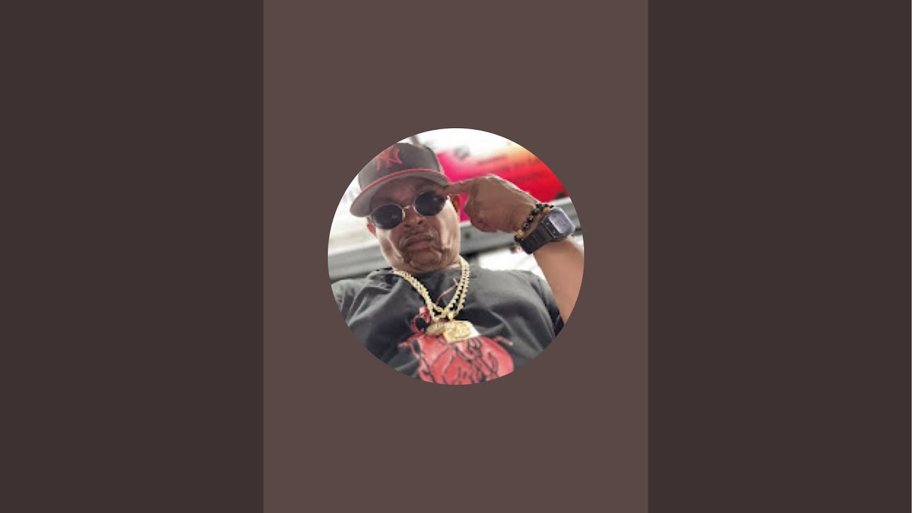 Dleon Chase is live!