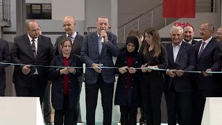 Cumhurbaşkanı Erdoğan Kayseri'de organize sanayi bölgesinde fabrika işçileriyle buluştu