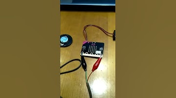 MicroBit play tone