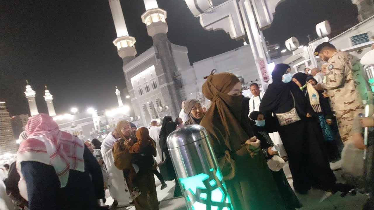 SUDAH TANYA ASKAR TAPI TDK TAHU ] BANTU IBU DAN BP YG BINGUNG CARI ARAH PULANG KE HOTEL