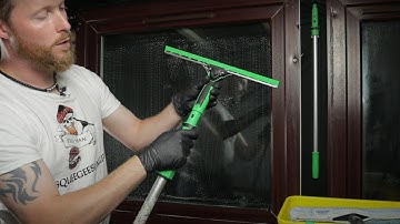 How To Use An Extension pole To Clean Windows, Basic Technique | TRAD-MAN ACADEMY