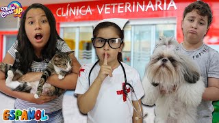  Maria Clara es Veterinaria y salva a los animales ♥ Pretend Play With Veterinarian Doctor 