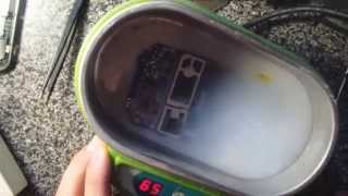 Профессиональная чистка утопленика Professional cleaning phone after water(, 2014-08-03T07:24:35.000Z)