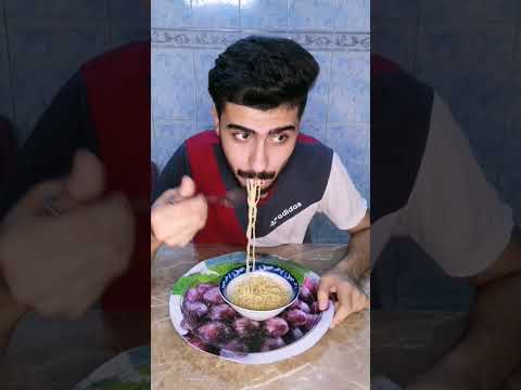 من تريد تنام بس تذكر الاكل لايفوتكم