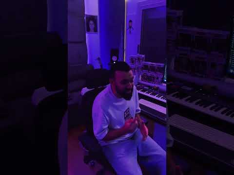 بإختصار بقيت منك مريض أحزان مش مستبيع أول أغاني ألبوم بكرا الساعه٢
