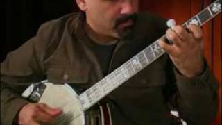 Tony Furtado Demonstrates His Banjo-Inspired Finger Picking chords