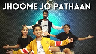 Jhoome Jo Pathaan | TEAM LIVE DANCEFIT | VISHAL , PURVA & ESHA