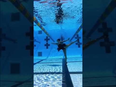 Underwater Ballet Dance 