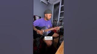 3 Perbedaan Gitar Akustik Dan Gitar Klasik