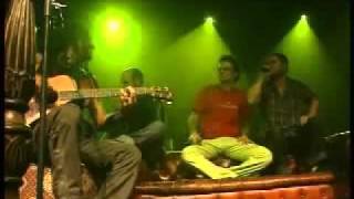 Video thumbnail of "Muki, Mosh ben Ari y Shotei Hanevua cantan Jah is one y Elohim (subtitulos en español)"