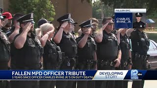 Milwaukee police hold roll call at scene of officer's death 5 years ago