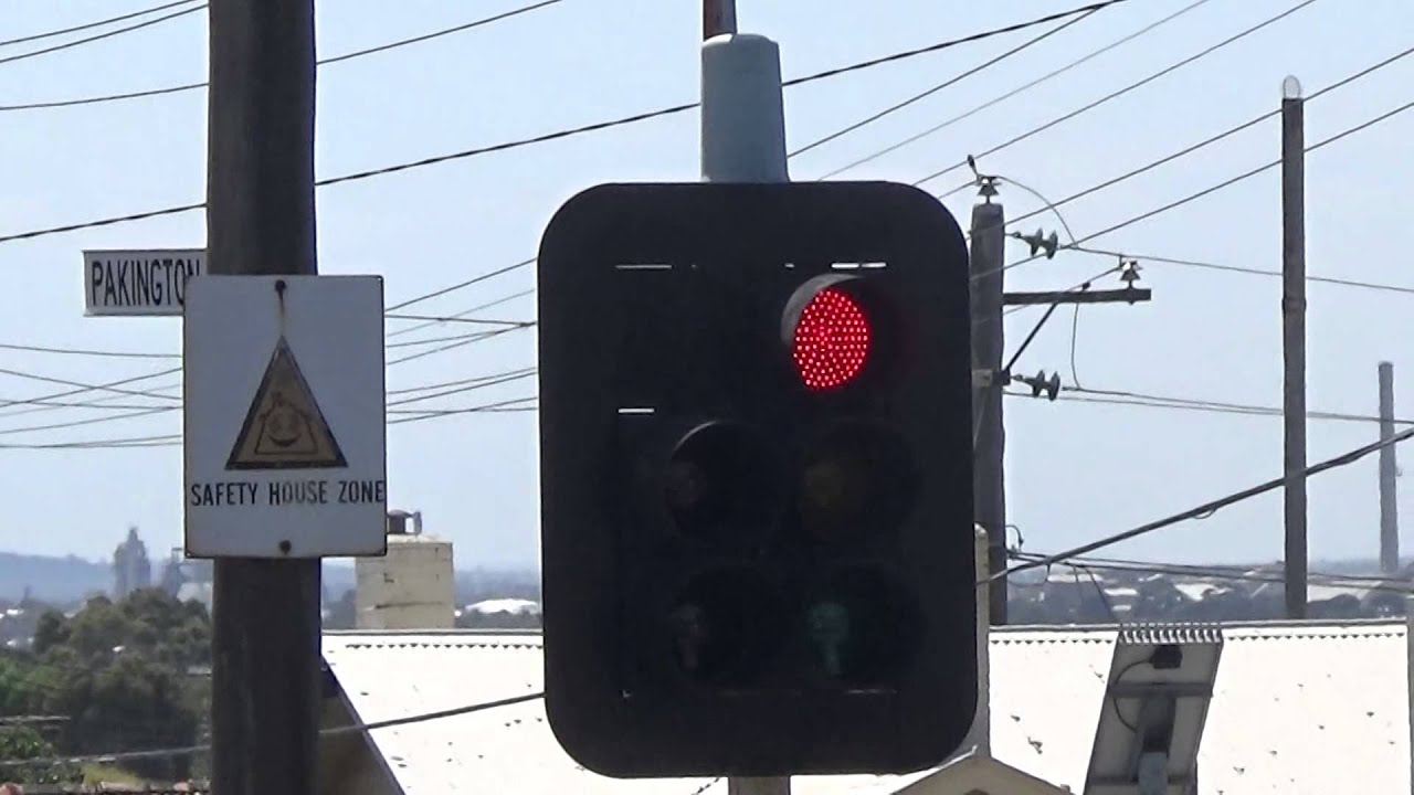 5 Aspect Aldridge Traffic Light YouTube