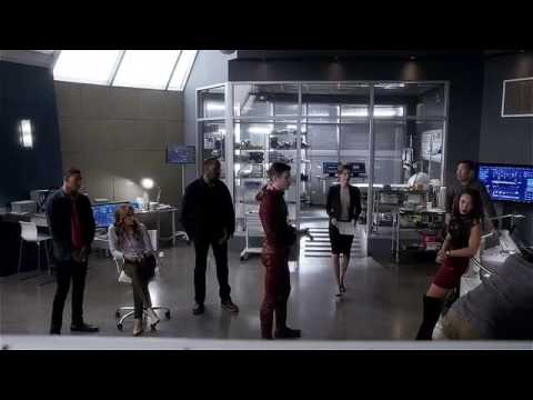 The Flash 3x08 (Team Flash Discusses About The Dominators)