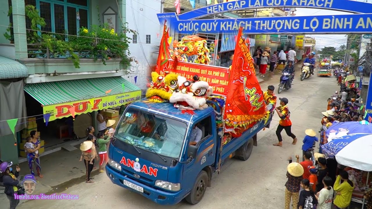 Xe Múa Lân - Xe Hoa diễu hành Đại Lễ 18 tháng 5 Phật Giáo Hòa Hảo lần thứ 81 năm 2020