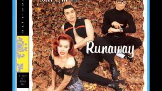 Video thumbnail of "Deee-Lite - Runaway (Greyhound Extended Mix)"