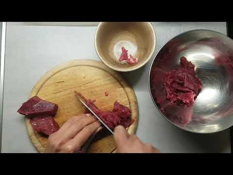 Video: Jak pikantní je mongolské hovězí maso?